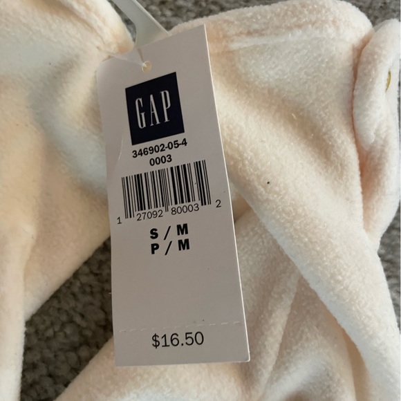 New with tags Gap Small/Medium fleece cream coloured gloves - Picture 4 of 4